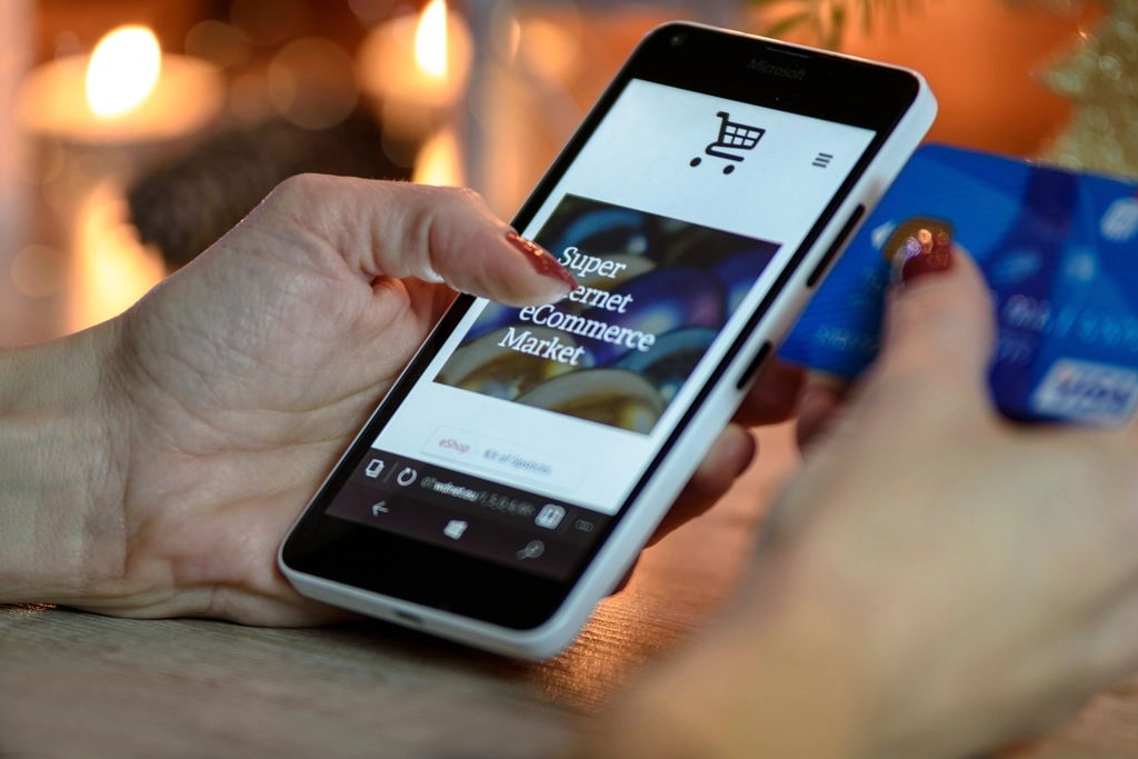 Smartphone displaying a mobile payment screen, representing social commerce for Dubai brands
